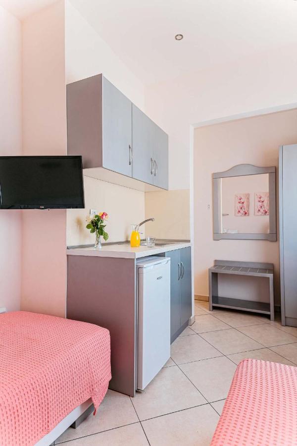 Marinis Boutique Rooms Nea Iraklitsa Eksteriør bilde