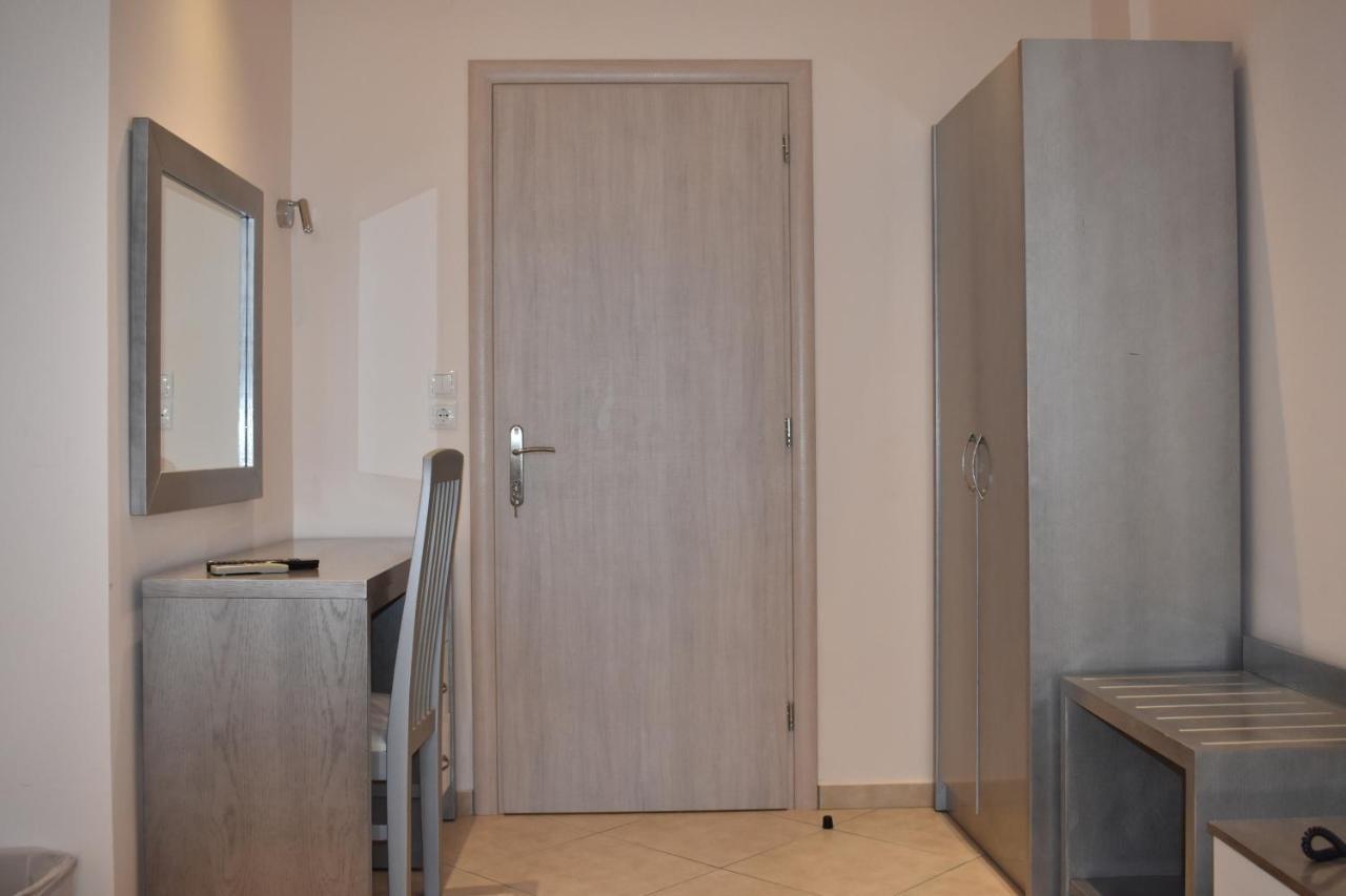 Marinis Boutique Rooms Nea Iraklitsa Eksteriør bilde