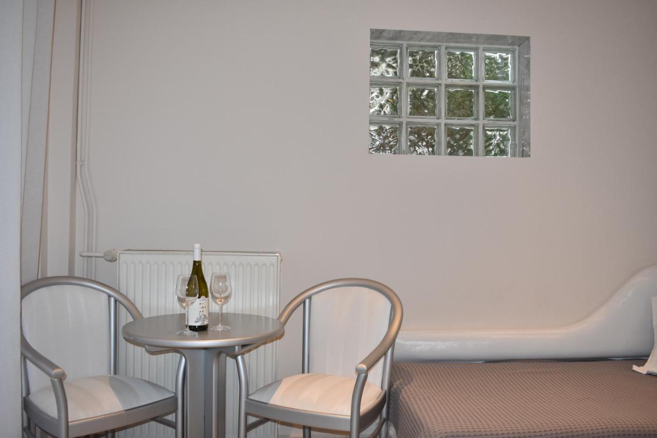 Marinis Boutique Rooms Nea Iraklitsa Eksteriør bilde