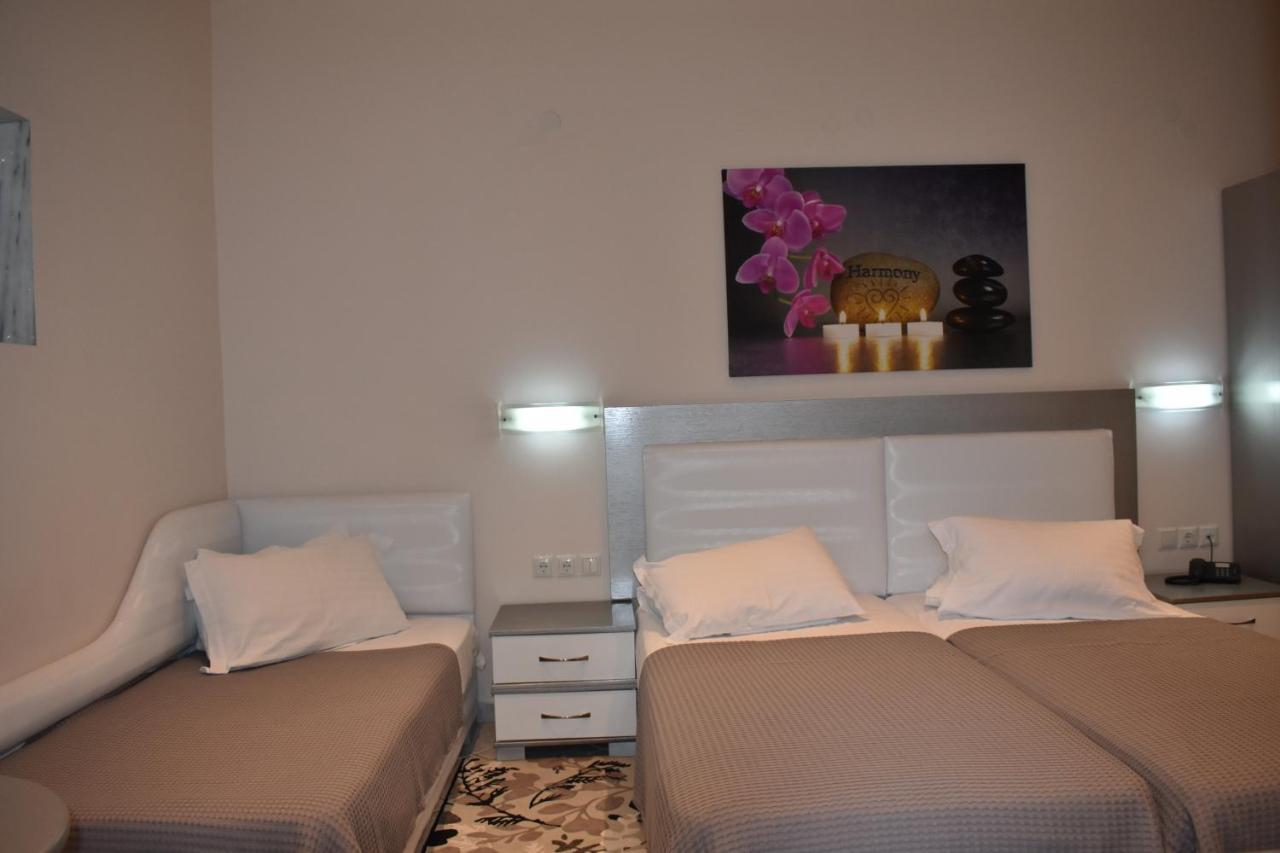 Marinis Boutique Rooms Nea Iraklitsa Eksteriør bilde