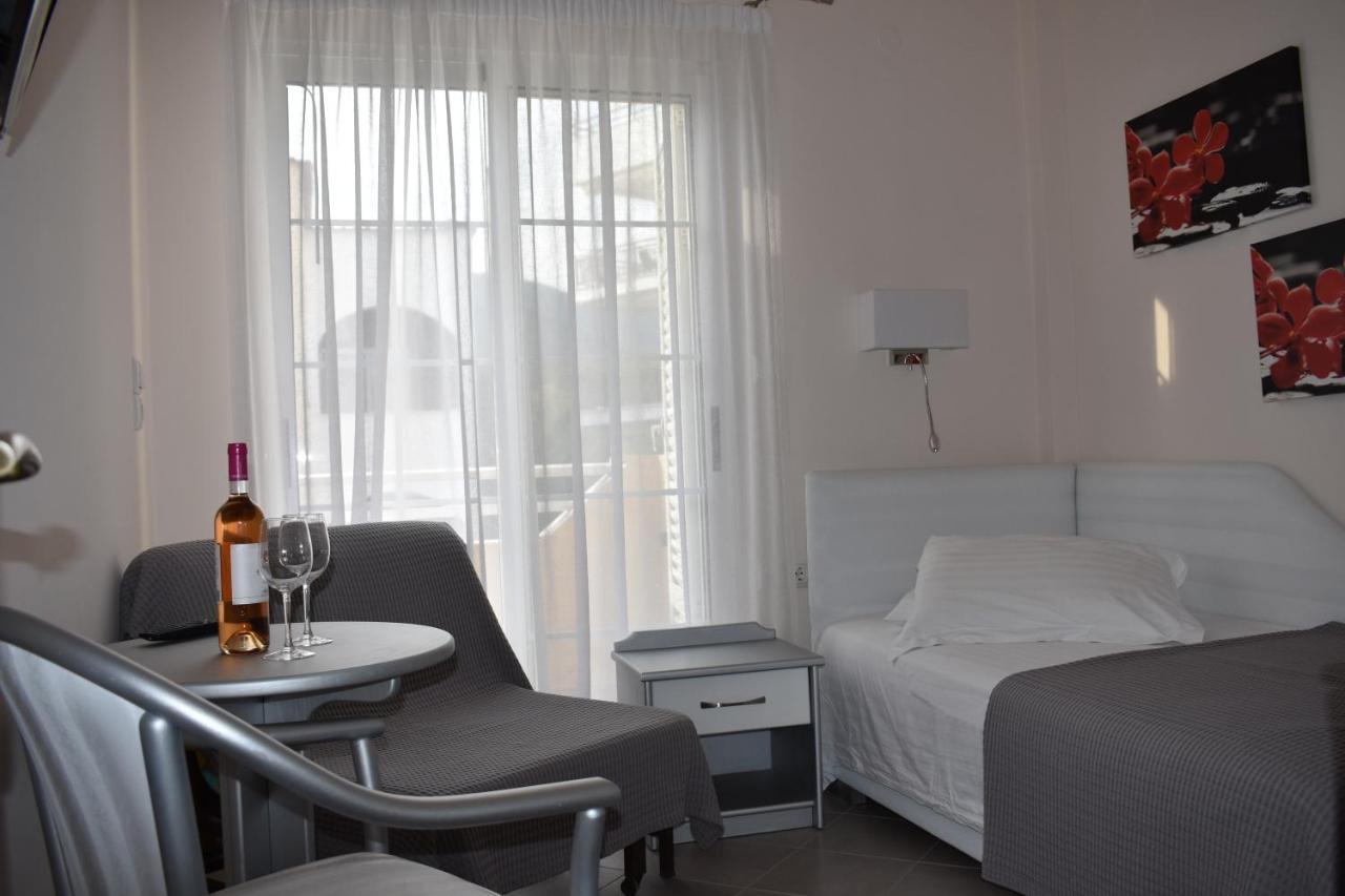 Marinis Boutique Rooms Nea Iraklitsa Eksteriør bilde